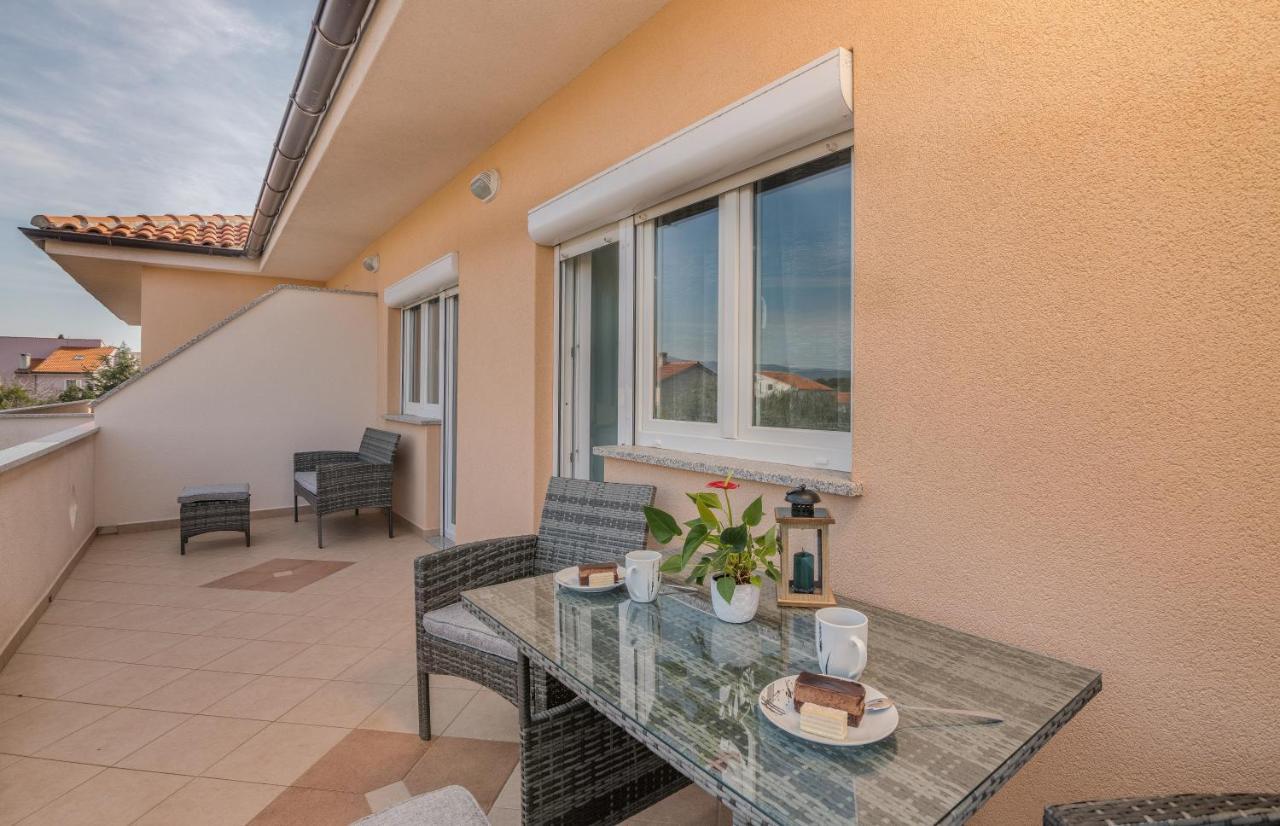 Apartman Luxury Lure Krk Town Exterior foto